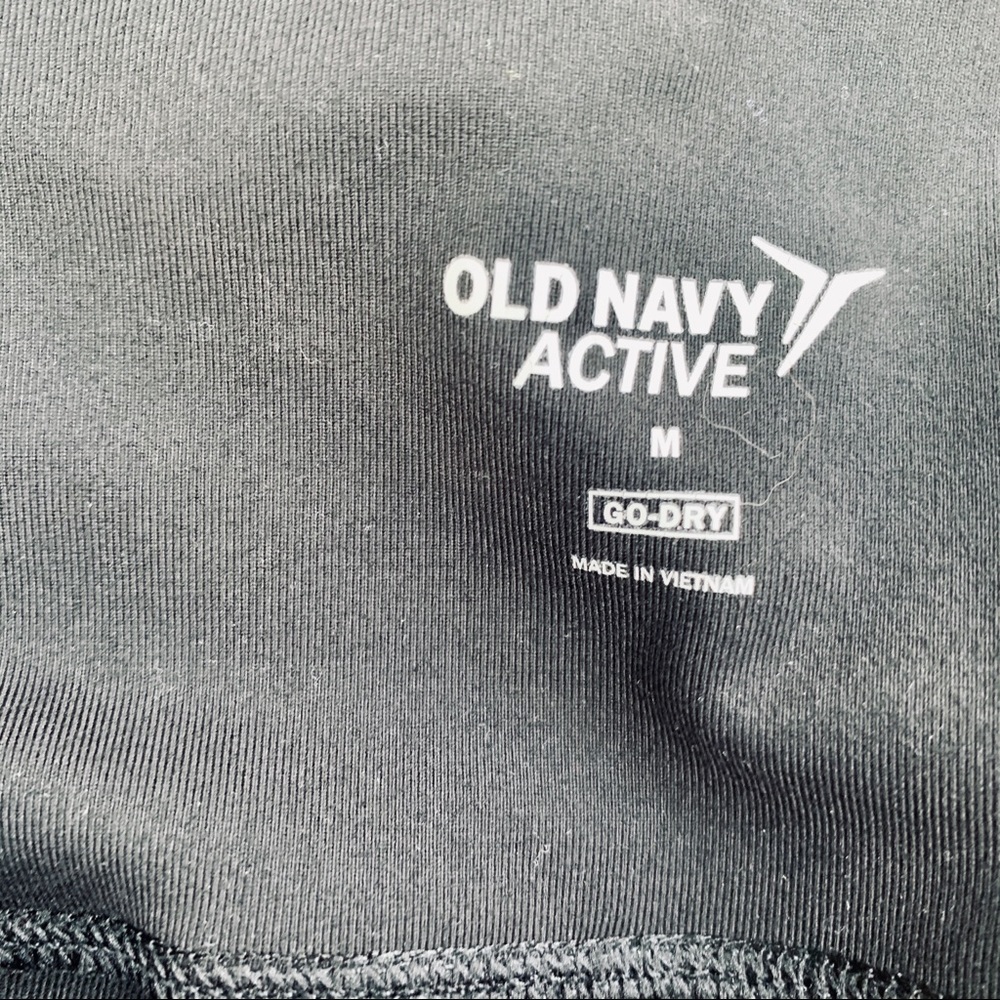 Old Navy Active Capris - Picture 3 of 4